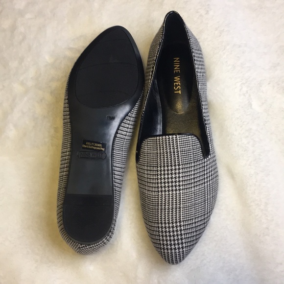 Nine West Tweed Flats - Picture 3 of 4
